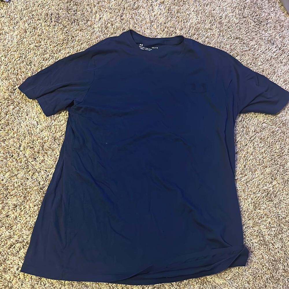 Under armour short sleeve shirt.